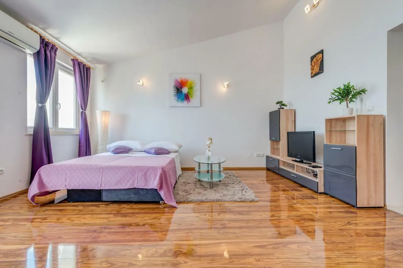 Apartment Ana Split